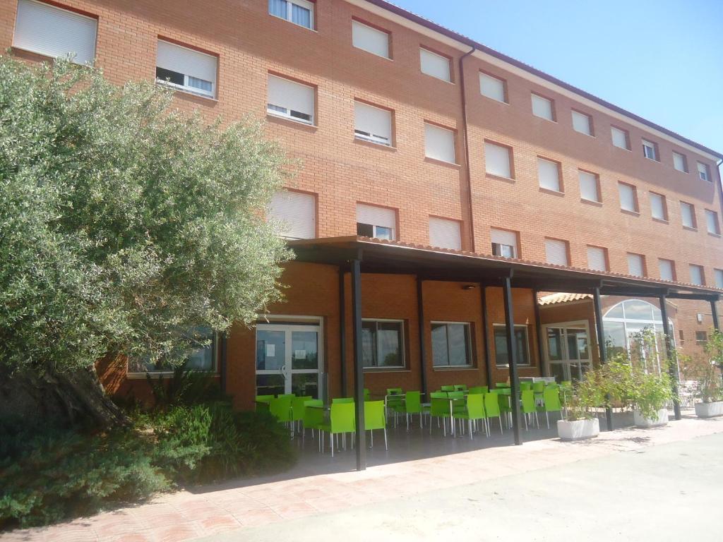 Alcarraz Hotel Restaurant Casa Miquel מראה חיצוני תמונה