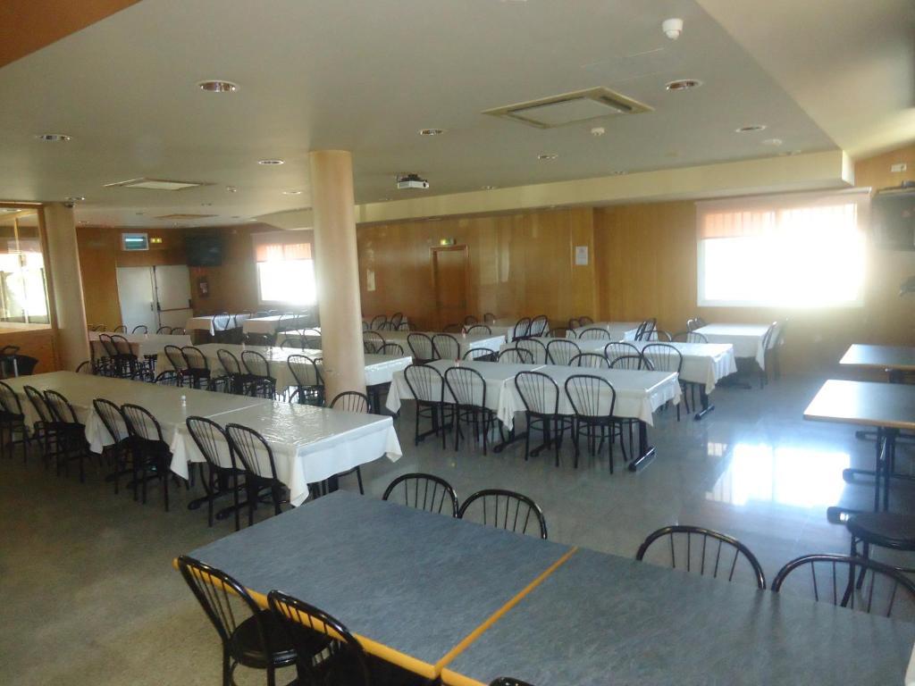 Alcarraz Hotel Restaurant Casa Miquel מראה חיצוני תמונה