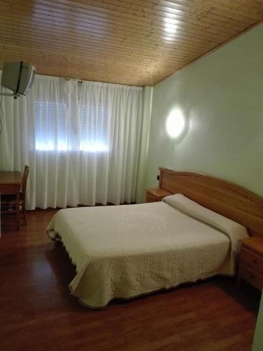 Alcarraz Hotel Restaurant Casa Miquel מראה חיצוני תמונה